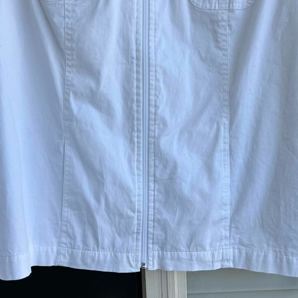 White jacket - Picture 4 of 8